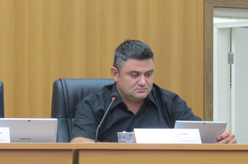 Jhony do Depósito propõe incluir “Encontro de Veículos Antigos” no Calendário Oficial de eventos do município