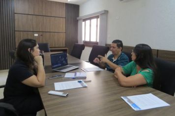 Vereadores recebem sinal pessoal em LIBRAS