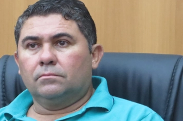 Nivaldo do Depósito solicita conserto de erosão na Rua Joaquim Leite, próximo à ponte sobre o Ribeirão Tijuco Preto