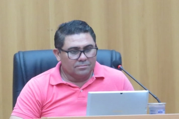 Nivaldo do Depósito pediu a construção de calçadão na Estrada do Borsato próximo ao Rio Garden Mall