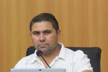 Vereador Nivaldo do Depósito pede vários serviços à Administração Municipal