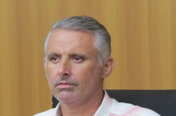 Marconato pede sinalização adequada e limpeza  na estrada rural entre os bairros Montagnani e José Carlos Barrichelo