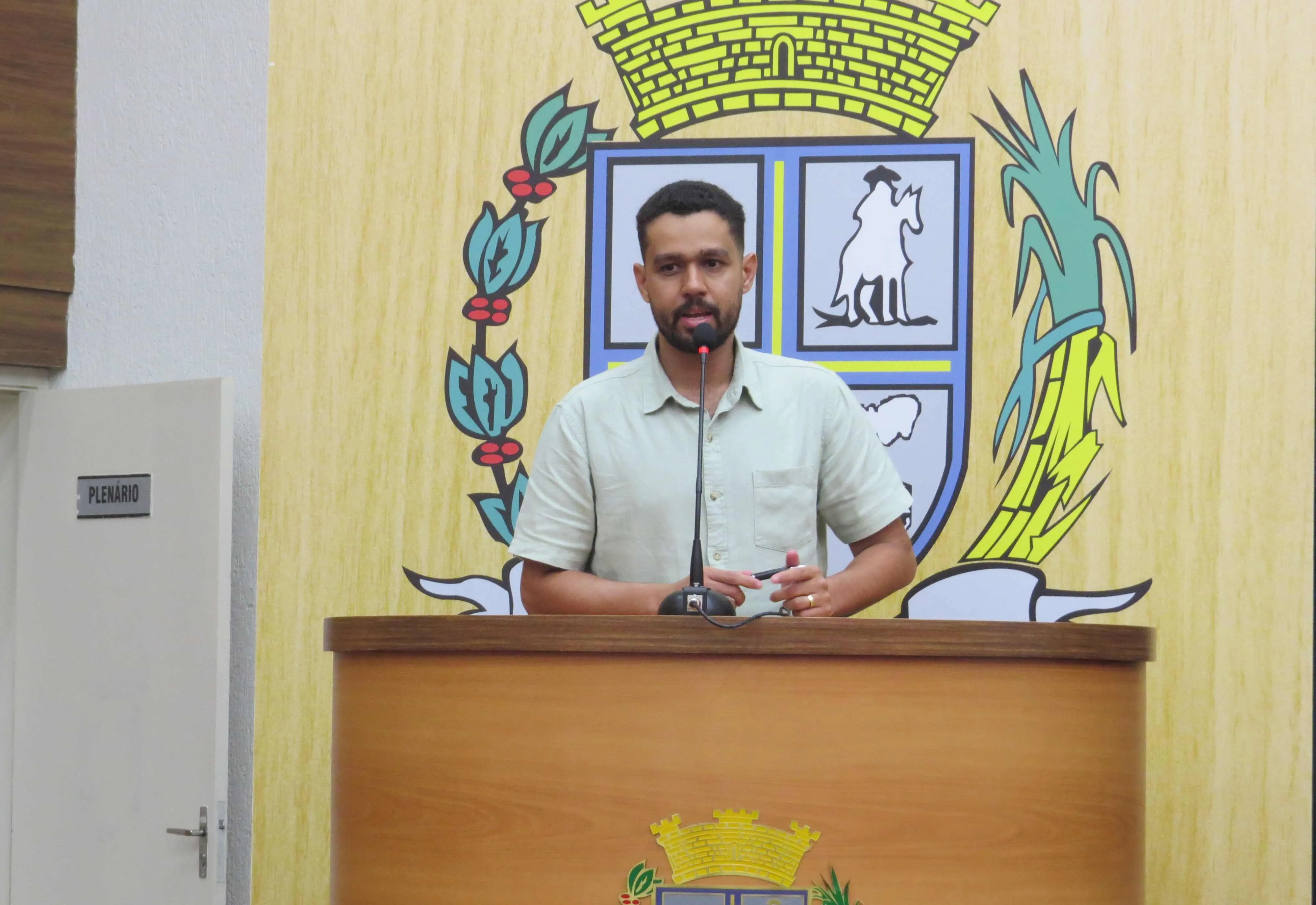 Só do Urso Branco solicita reparos no asfalto  no Jardim São Cristóvão II 