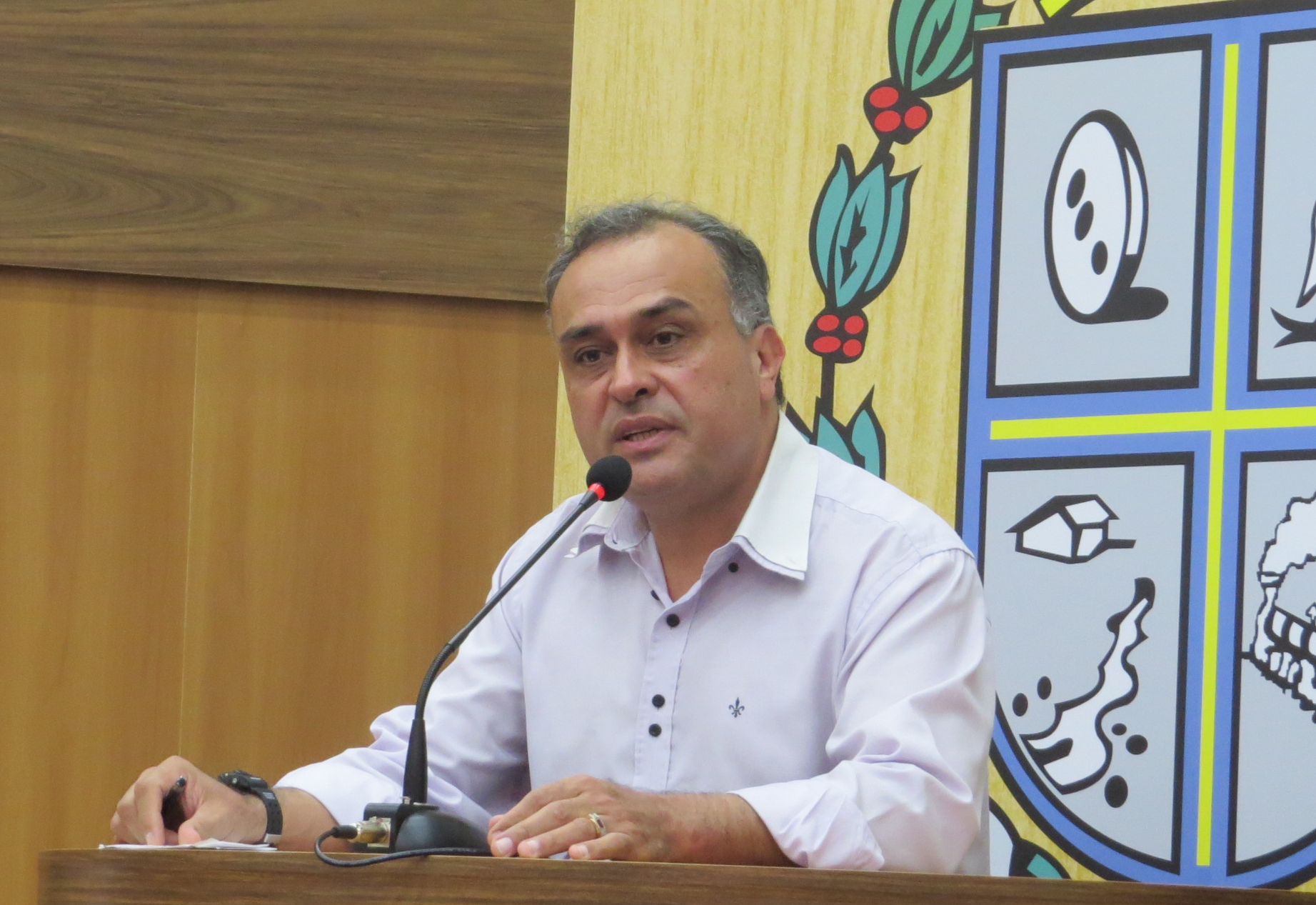 Vereador Emerson apresenta Indicações na 9ª sessão ordinária da Câmara de Rio das Pedras