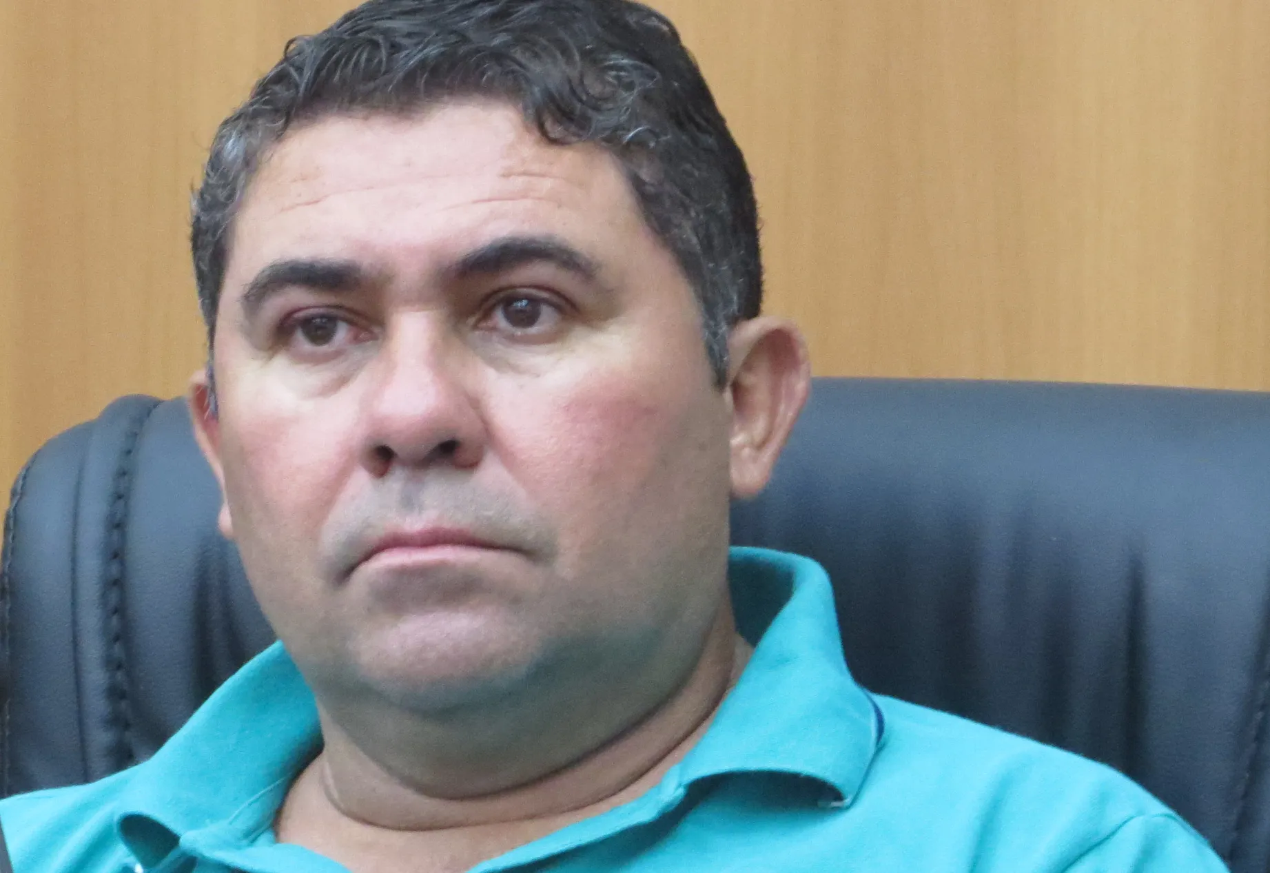 Nivaldo solicitou limpeza de “pracinha” no bairro São Pedro.