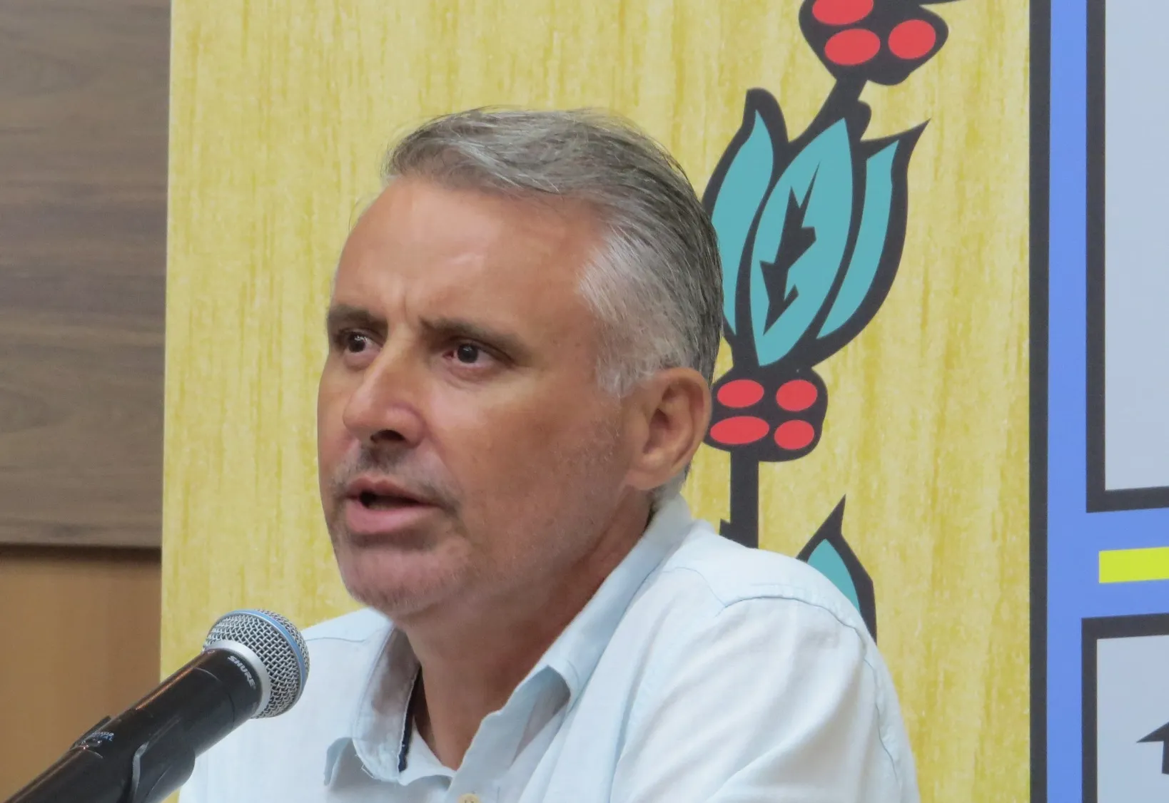 Marconato faz uso da tribuna e comenta a necessidade de organização do esquema de carga e descarga na Arcor